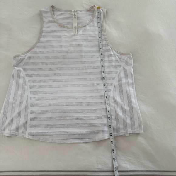 •lululemon - Off and Running Tank• - Picture 7 of 9